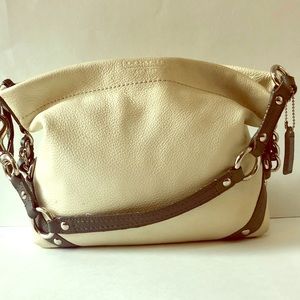 Coach Signature Pebbled Leather Carly Hobo F15251